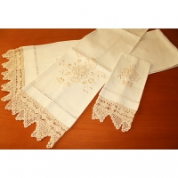 Jogo de Banho em linho, bordado à mão