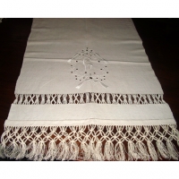 Toalha de baptismo em linho caseiro