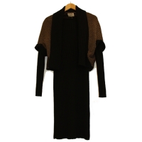 Conjunto de vestido e capa-casaco